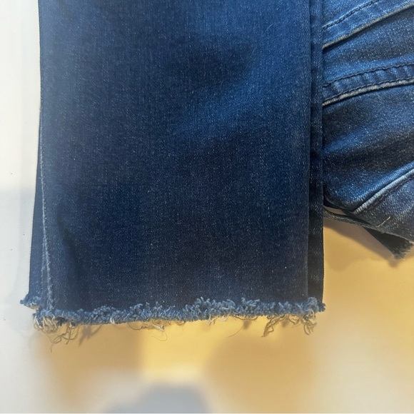 MOTHER Double Fray Charmer Crop Jeans Size 25. - Picture 9 of 13